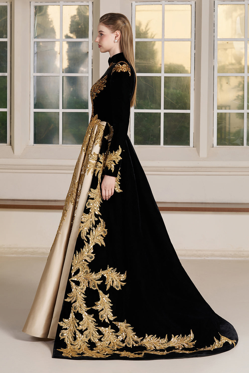 Elenor Embroidery Maxi Dress