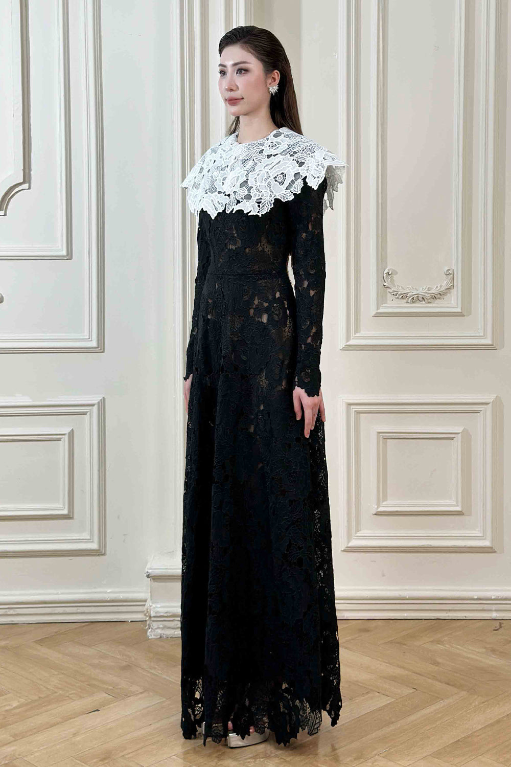 Vyn Lace A-line Maxi Dress